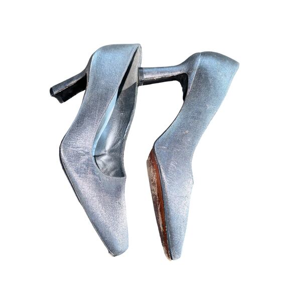 STUART WEITZMAN SILVER SATIN PUMPS 7.5AA - Picture 3 of 6